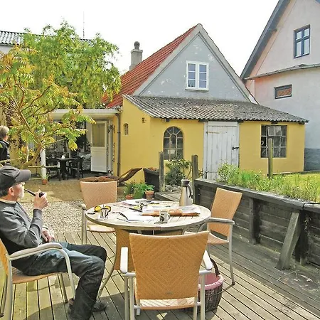 Semesterbostad Holiday Tranekaer With Fireplace 08